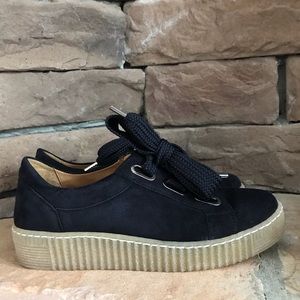 Gabor black suede sneaker with wide laces/ 6